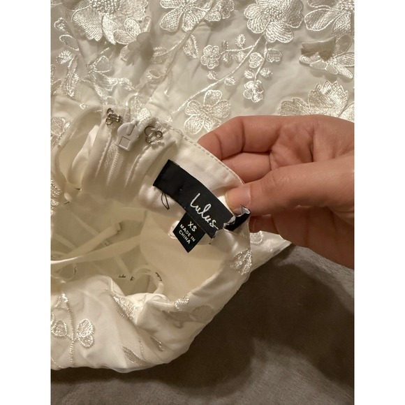 NWOT Lulus Glamour Garden White 3D Floral Embroidered Midi Dress‎ Size XS White - Picture 12 of 12